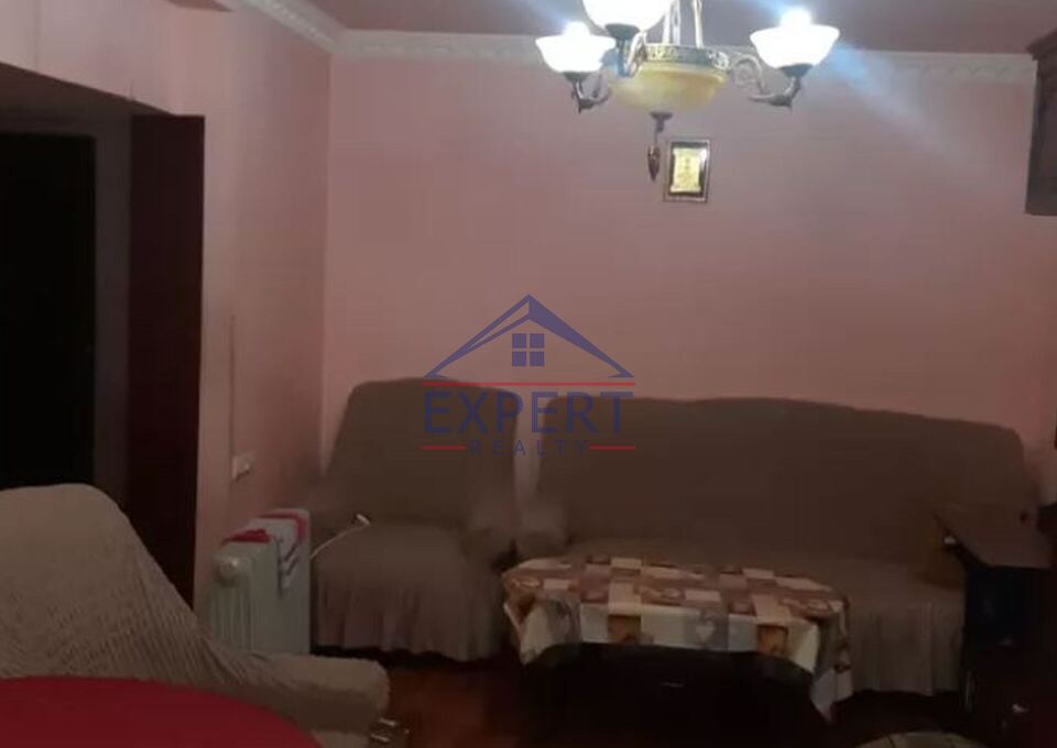 ՇԵՆԳԱՎԻԹ, ԵՂԻՇԵ ԹԱԴևՈՍՅԱՆ ՓՈՂՈՑ, 3 ՍԵՆՅԱԿ