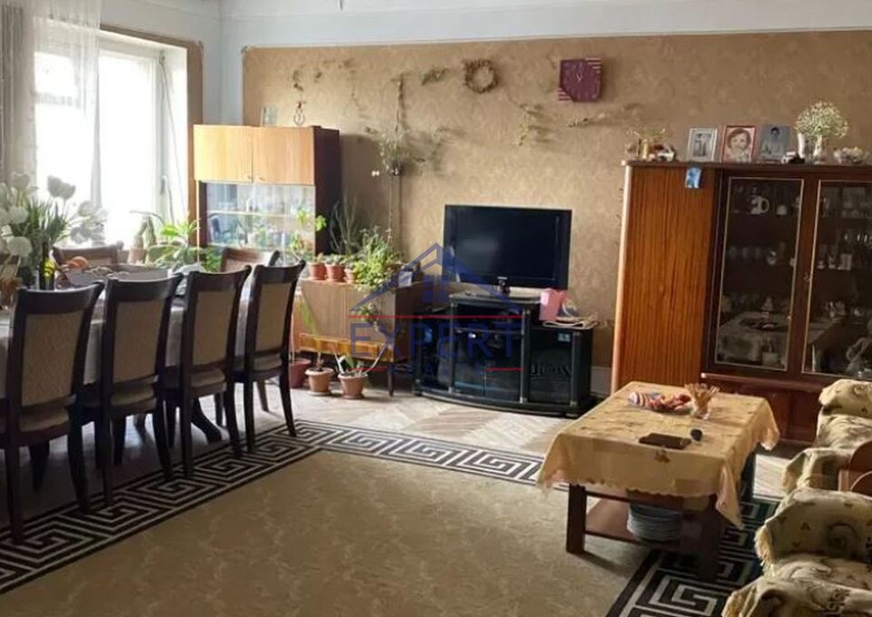 ԶԵՅԹՈՒՆ, ԴՐՈՅԻ ՓՈՂՈՑ, 3 ՍԵՆՅԱԿ