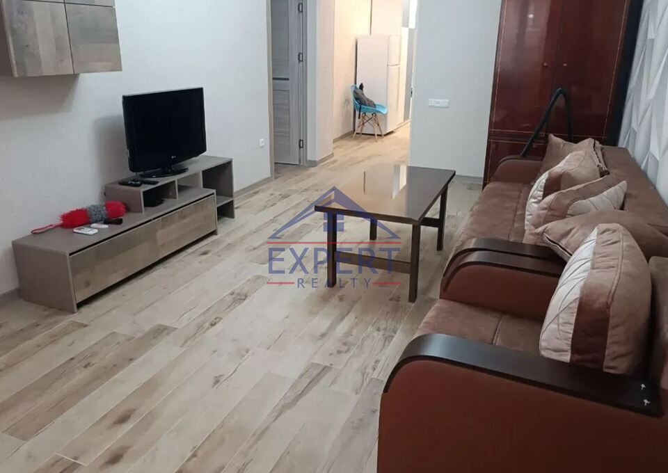 ԿԵՆՏՐՈՆ,ՆԱԼԲԱՆԴՅԱՆ ՓՈՂՈՑ  2 ՍԵՆՅԱԿ