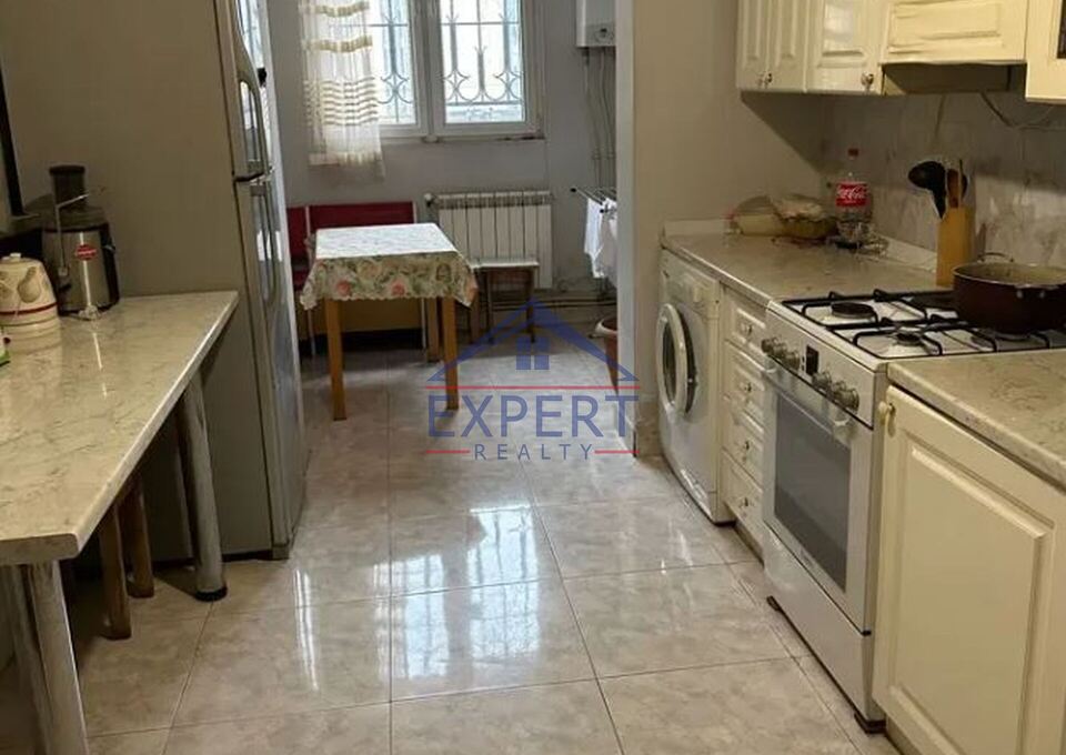 ԿԵՆՏՐՈՆ, ՖՐԻԿԻ ՓՈՂՈՑ, 3 ՍԵՆՅԱԿ