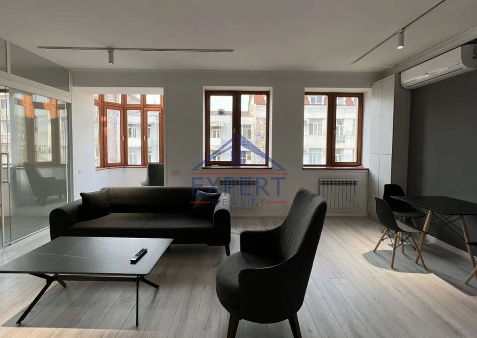 ԿԵՆՏՐՈՆ, ՀԱՆՐԱՊԵՏՈՒԹՅԱՆ ՓՈՂՈՑ, 2 ՍԵՆՅԱԿ