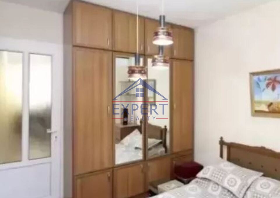 ԿԵՆՏՐՈՆ, ԿՈՂԲԱՑՈՒ ՓՈՂՈՑ, 4 ՍԵՆՅԱԿ