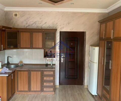 ԿԵՆՏՐՈՆ, ՄԱՇՏՈՑԻ ՊՈՂՈՏԱ, 1 ՍԵՆՅԱԿ