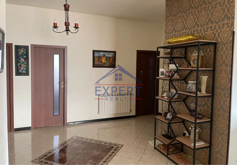 ԿԵՆՏՐՈՆ,ՉԱՐԵՆՑԻ ՓՈՂՈՑ 4 ՍԵՆՅԱԿ