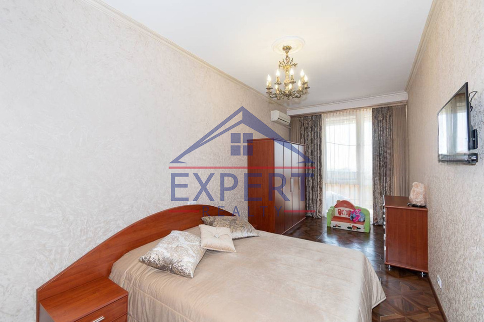 ԱՐԱԲԿԻՐ, ՆԱԻՐԻ ԶԱԻՐՅԱՆ ՓՈՂՈՑ, 3 ՍԵՆՅԱԿ