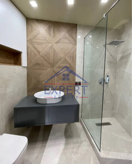 ԿԵՆՏՐՈՆ, ՍԱՅԱԹ-ՆՈՎԱ  3 ՍԵՆՅԱԿ