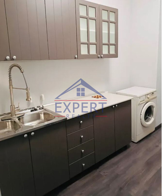 ԿԵՆՏՐՈՆ, ԱՐՇԱԿՈՒՆՅԱՑ ՊՈՂՈՏԱ, 4 ՍԵՆՅԱԿ