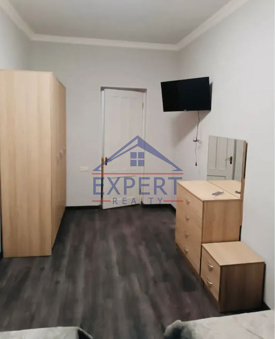 ԿԵՆՏՐՈՆ, ԱՐՇԱԿՈՒՆՅԱՑ ՊՈՂՈՏԱ, 4 ՍԵՆՅԱԿ