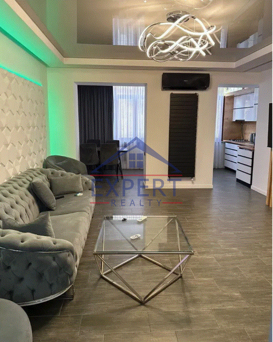 ԿԵՆՏՐՈՆ, ԶԱՔՅԱՆ ՓՈՂՈՑ, 3 ՍԵՆՅԱԿ