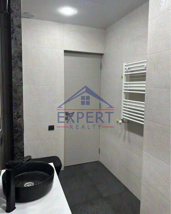 ԿԵՆՏՐՈՆ, ԶԱՔՅԱՆ ՓՈՂՈՑ, 3 ՍԵՆՅԱԿ