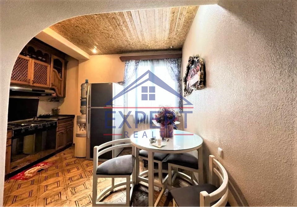 ԿԵՆՏՐՈՆ, ԳՐԻԳՈՐ ԼՈՒՍԱՎՈՐԻՉ ՓՈՂՈՑ, 2 ՍԵՆՅԱԿ