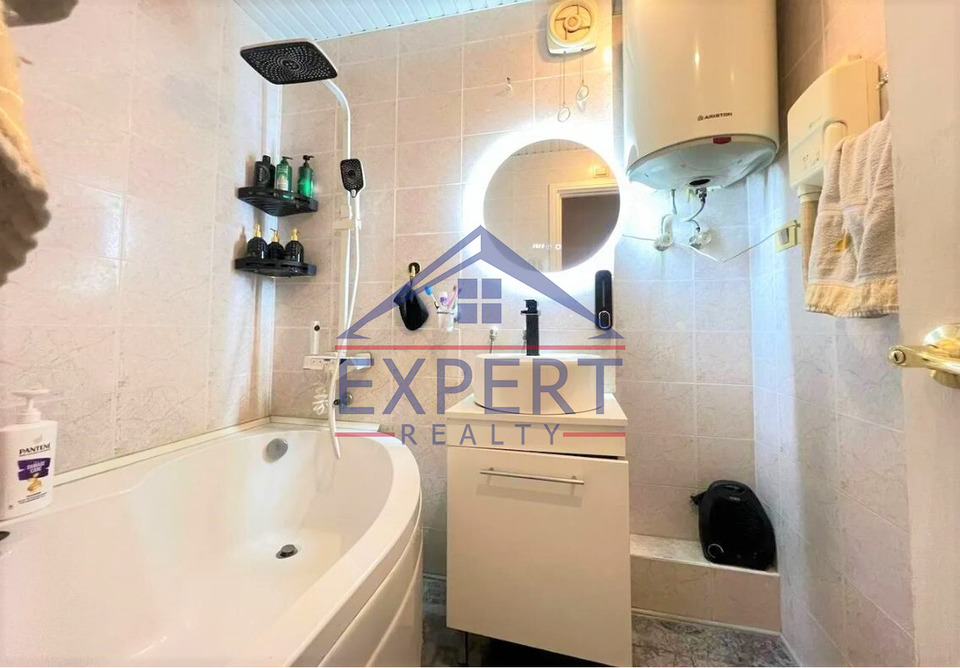 ԿԵՆՏՐՈՆ, ԳՐԻԳՈՐ ԼՈՒՍԱՎՈՐԻՉ ՓՈՂՈՑ, 2 ՍԵՆՅԱԿ