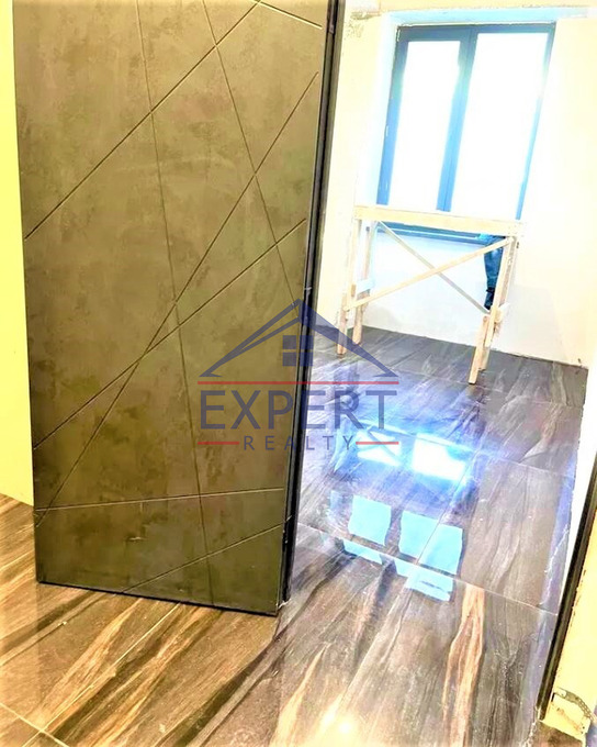 Արաբկիր Թբիլիսյան խճուղի 2 սեն 40 քմ 1/5 հարկ