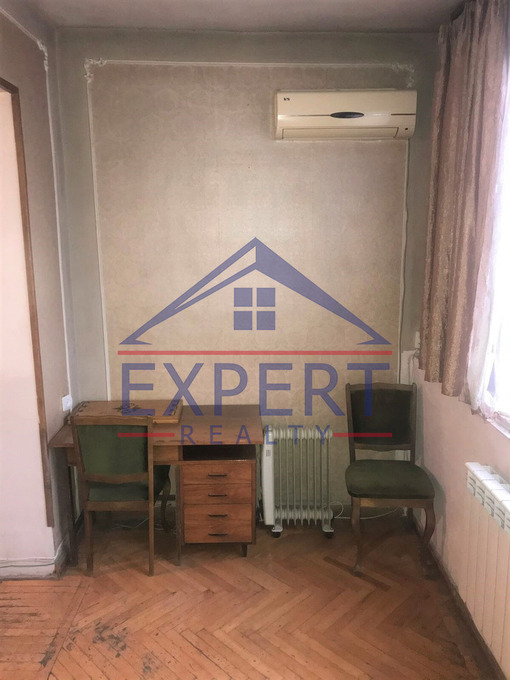 ՔԱՆԱՔԵՌ ԶԵՅԹՈՒՆ, ՈՒԼՆԵՑԻ ՓՈՂՈՑ, 3 ՍԵՆՅԱԿ