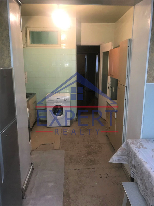 ՔԱՆԱՔԵՌ ԶԵՅԹՈՒՆ, ՈՒԼՆԵՑԻ ՓՈՂՈՑ, 3 ՍԵՆՅԱԿ