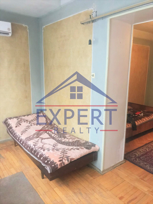 ՔԱՆԱՔԵՌ ԶԵՅԹՈՒՆ, ՈՒԼՆԵՑԻ ՓՈՂՈՑ, 3 ՍԵՆՅԱԿ