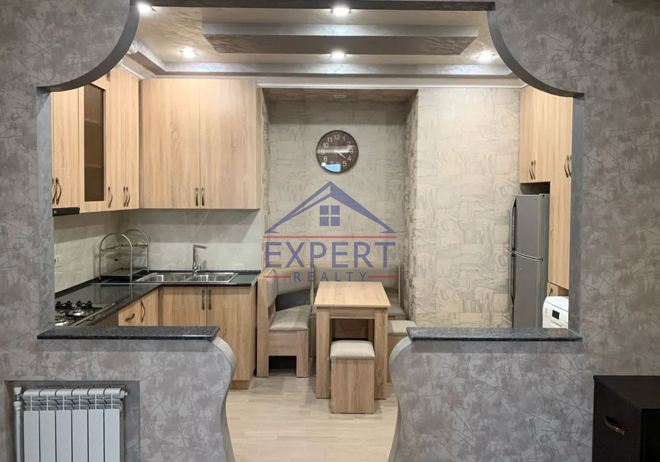 ԱՐԱԲԿԻՐ, ԿՈՄԻՏԱՍԻ ՊՈՂՈՏԱ, 2 ՍԵՆՅԱԿ