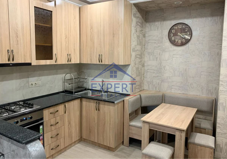 ԱՐԱԲԿԻՐ, ԿՈՄԻՏԱՍԻ ՊՈՂՈՏԱ, 2 ՍԵՆՅԱԿ