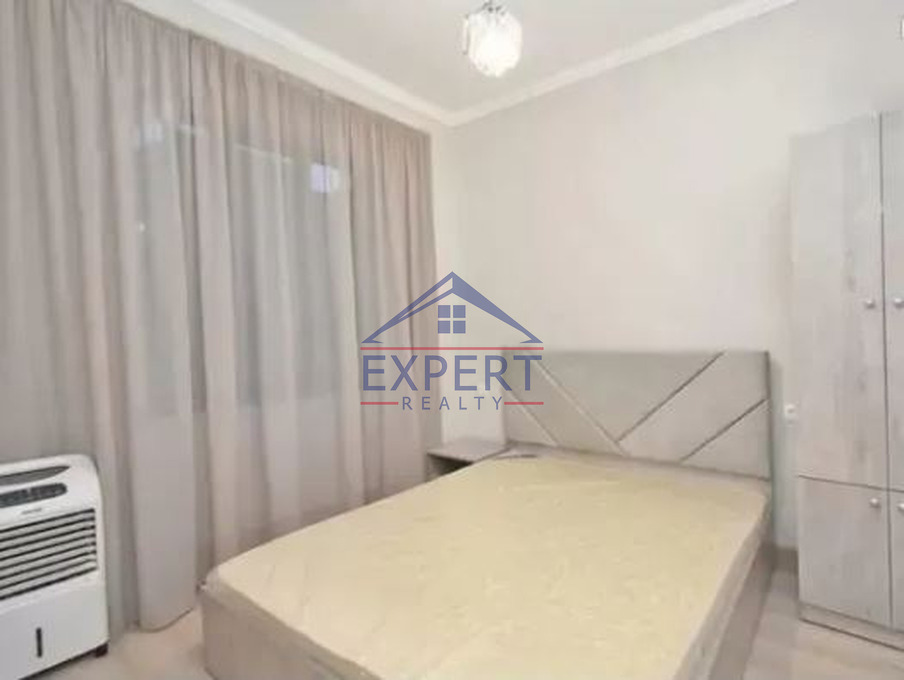 ԷՐԵԲՈՒՆԻ, ԱԶԱՏԱՄԱՐՏԻԿՆԵՐԻ ՊՈՂՈՏԱ, 3 ՍԵՆՅԱԿ