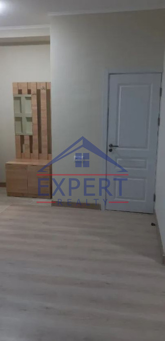 ԷՐԵԲՈՒՆԻ, ԱԶԱՏԱՄԱՐՏԻԿՆԵՐԻ ՊՈՂՈՏԱ, 3 ՍԵՆՅԱԿ