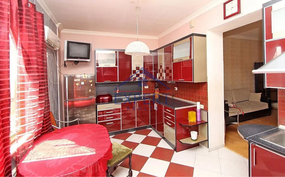 ԿԵՆՏՐՈՆ, ԽՈՐԵՆԱՑՈՒ ՓՈՂՈՑ, 4 ՍԵՆՅԱԿ