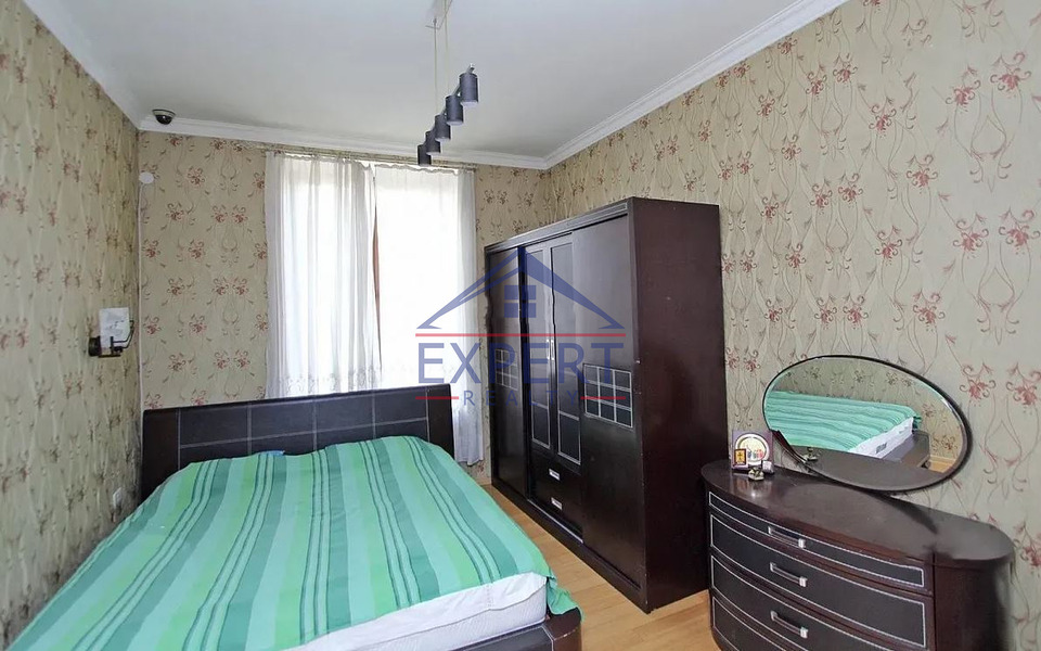 ԿԵՆՏՐՈՆ, ԽՈՐԵՆԱՑՈՒ ՓՈՂՈՑ, 4 ՍԵՆՅԱԿ