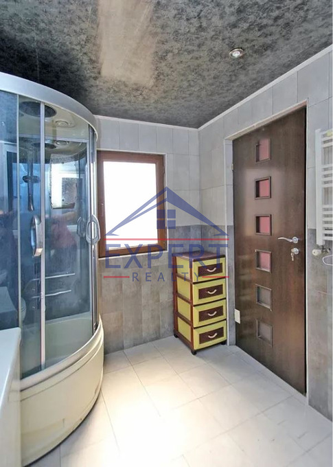 ԿԵՆՏՐՈՆ, ԽՈՐԵՆԱՑՈՒ ՓՈՂՈՑ, 4 ՍԵՆՅԱԿ