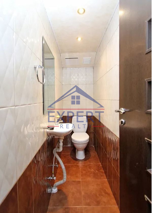 ԿԵՆՏՐՈՆ, ԽՈՐԵՆԱՑՈՒ ՓՈՂՈՑ, 4 ՍԵՆՅԱԿ