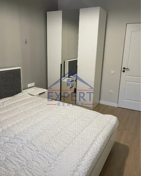ԿԵՆՏՐՈՆ, ՎԵՐԻ ԱՆՏԱՌԱՅԻՆ ՓՈՂՈՑ, 2 ՍԵՆՅԱԿ
