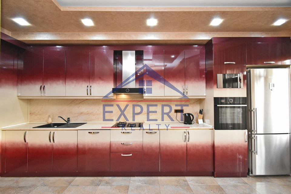 ԿԵՆՏՐՈՆ, ԱՐԱՄԻ ՓՈՂՈՑ, 4 ՍԵՆՅԱԿ