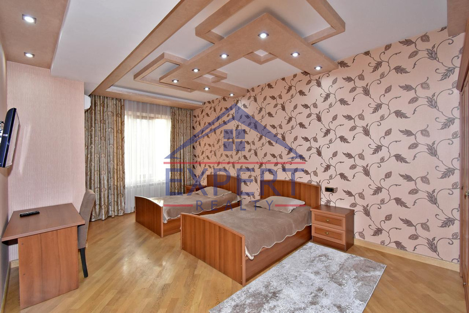 ԿԵՆՏՐՈՆ, ԱՐԱՄԻ ՓՈՂՈՑ, 4 ՍԵՆՅԱԿ