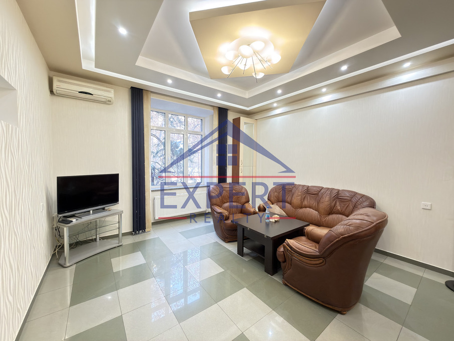 ԿԵՆՏՐՈՆ, ՄՈՍԿՈՎՅԱՆ ՓՈՂՈՑ, 2 ՍԵՆՅԱԿ