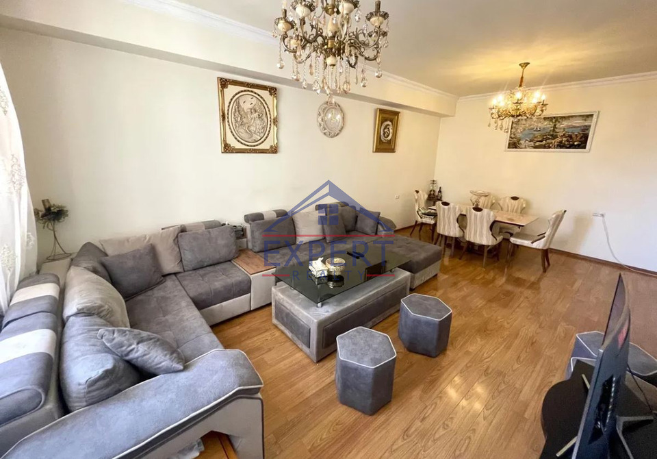 ԿԵՆՏՐՈՆ, ԱՐԳԻՇՏԻ  ՓՈՂՈՑ, 3 ՍԵՆՅԱԿ