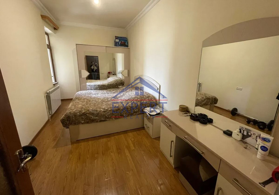 ԿԵՆՏՐՈՆ, ԱՐԳԻՇՏԻ  ՓՈՂՈՑ, 3 ՍԵՆՅԱԿ