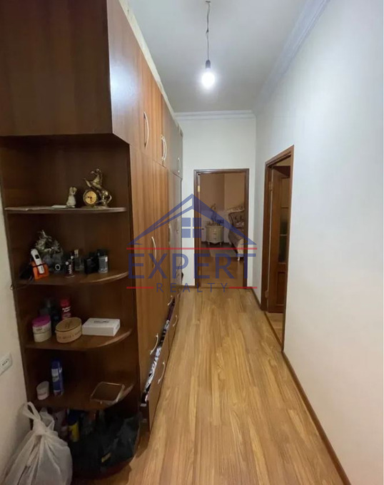 ԿԵՆՏՐՈՆ, ԱՐԳԻՇՏԻ  ՓՈՂՈՑ, 3 ՍԵՆՅԱԿ