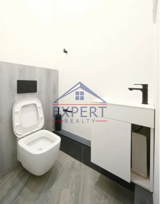 Կենտրոն Արամի փողոց 4 սեն 106 քմ