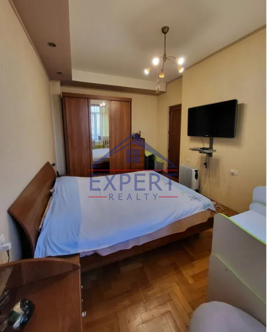 ԿԵՆՏՐՈՆ, ՍԱՅԱԹ ՆՈՎԱ ՊՈՂՈՏԱ, 9 ՍԵՆՅԱԿ