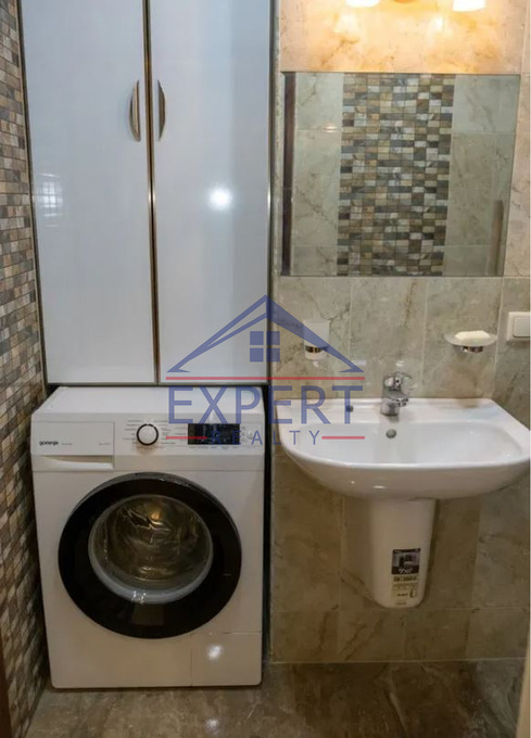 ԴԱՎԹԱՇԵՆ, ԱՆԱՍՏԱՍ ՄԻԿՈՅԱՆ ՓՈՂՈՑ, 4 ՍԵՆՅԱԿ