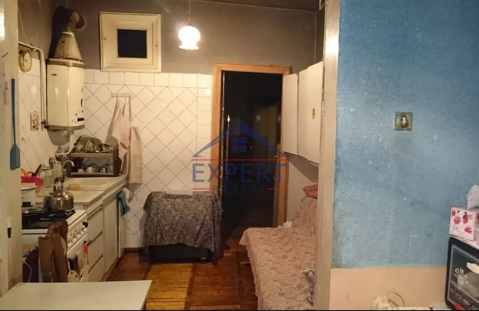 ՔԱՆԱՔԵՌ ԶԵՅԹՈՒՆ, ՍԱՐԿԱՎԱԳԻ ՓՈՂՈՑ, 2 ՍԵՆՅԱԿ