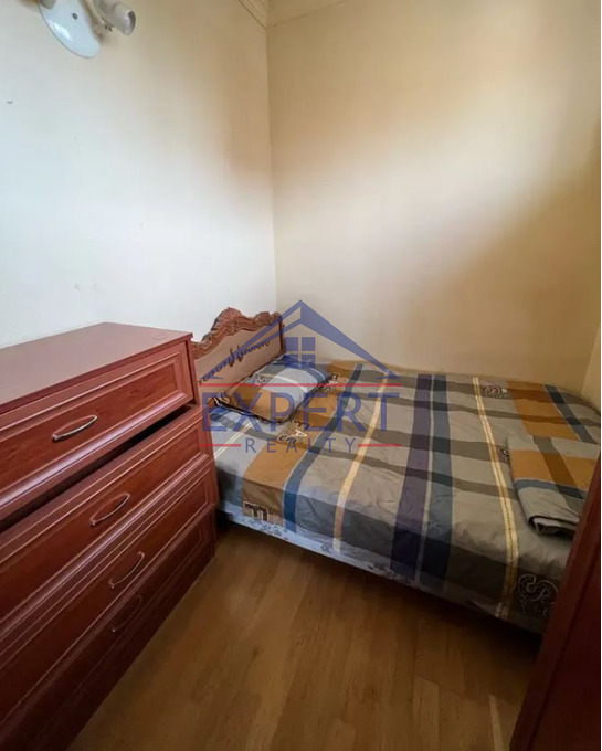 ԱՋԱՓՆՅԱԿ, ՄԱՐԳԱՐՅԱՆ ՓՈՂՈՑ, 3 ՍԵՆՅԱԿ