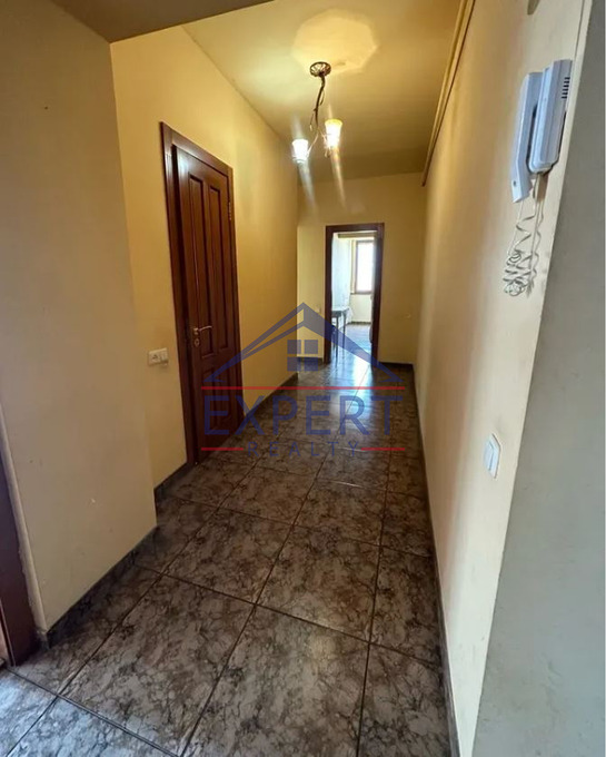 ԱՋԱՓՆՅԱԿ, ՄԱՐԳԱՐՅԱՆ ՓՈՂՈՑ, 3 ՍԵՆՅԱԿ