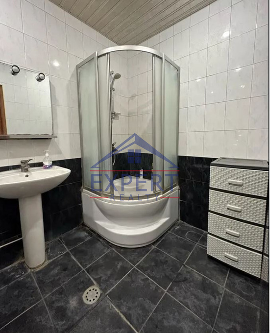 ԱՋԱՓՆՅԱԿ, ՄԱՐԳԱՐՅԱՆ ՓՈՂՈՑ, 3 ՍԵՆՅԱԿ