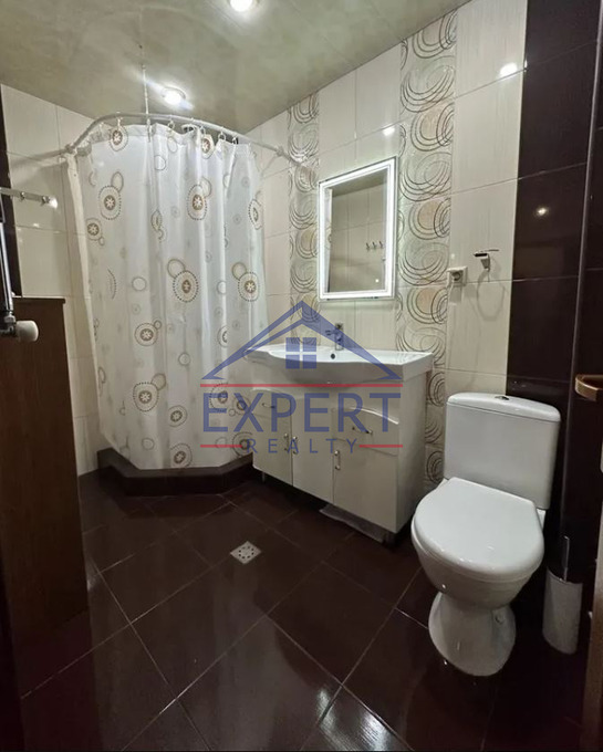 ԱՋԱՓՆՅԱԿ, ԼԵՆԻՆԳՐԱԴՅԱՆ ՓՈՂՈՑ, 2 ՍԵՆՅԱԿ