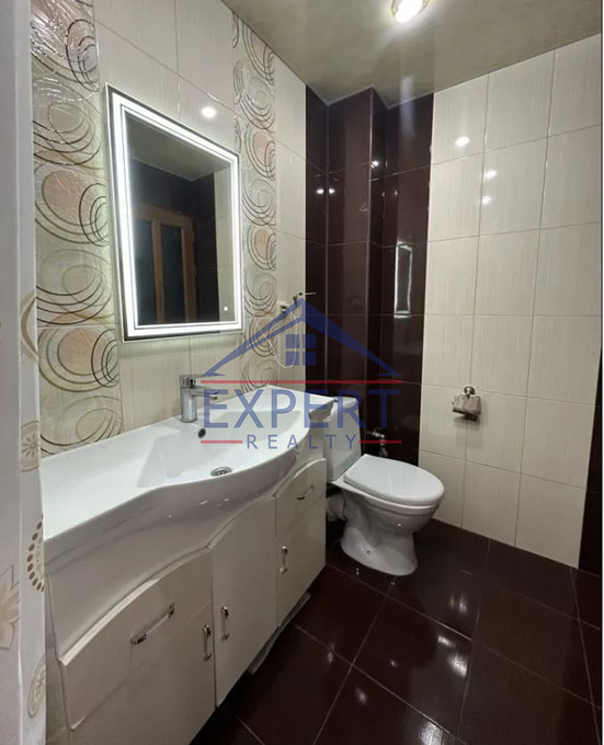 ԱՋԱՓՆՅԱԿ, ԼԵՆԻՆԳՐԱԴՅԱՆ ՓՈՂՈՑ, 2 ՍԵՆՅԱԿ