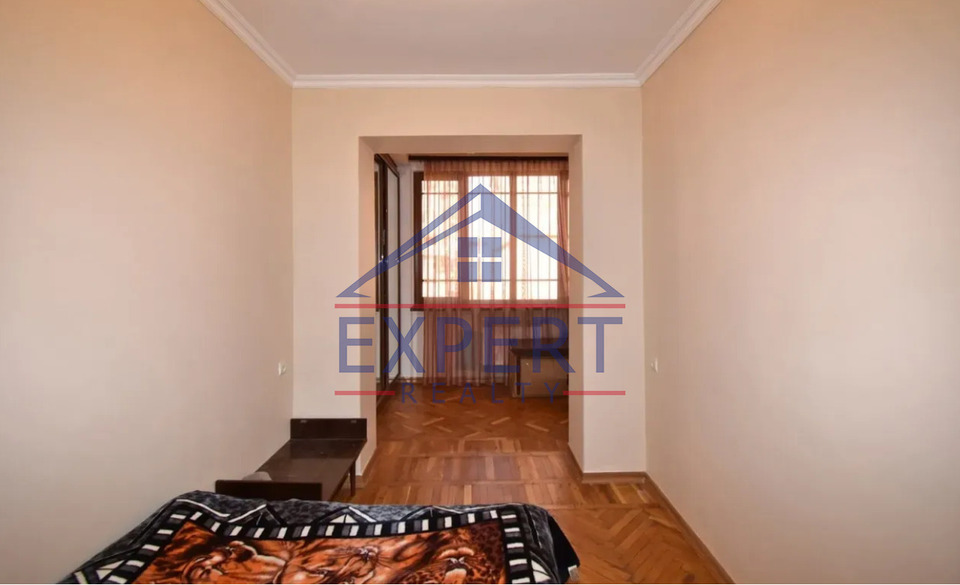 ԱՐԱԲԿԻՐ, ՓԱՓԱԶՅԱՆ ՓՈՂՈՑ, 3 ՍԵՆՅԱԿ