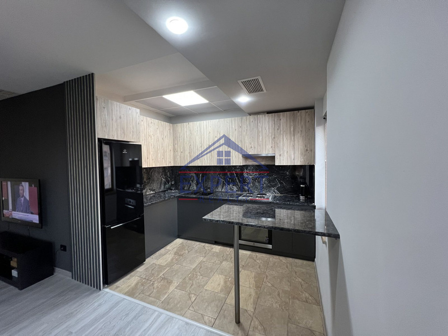 ԿԵՆՏՐՈՆ, ԱԲՈՎՅԱՆ ՓՈՂՈՑ, 3 ՍԵՆՅԱԿ