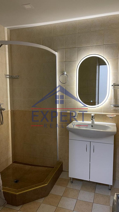 ԿԵՆՏՐՈՆ, ԱԲՈՎՅԱՆ ՓՈՂՈՑ, 3 ՍԵՆՅԱԿ