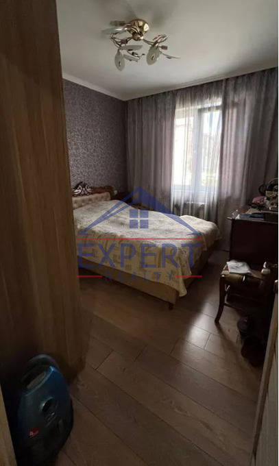 ՄԱԼԱԹԻԱ ՍԵԲԱՍՏԻԱ, ԿՈՒՐՂԻՆՅԱՆ ՓՈՂՈՑ, 3 ՍԵՆՅԱԿ