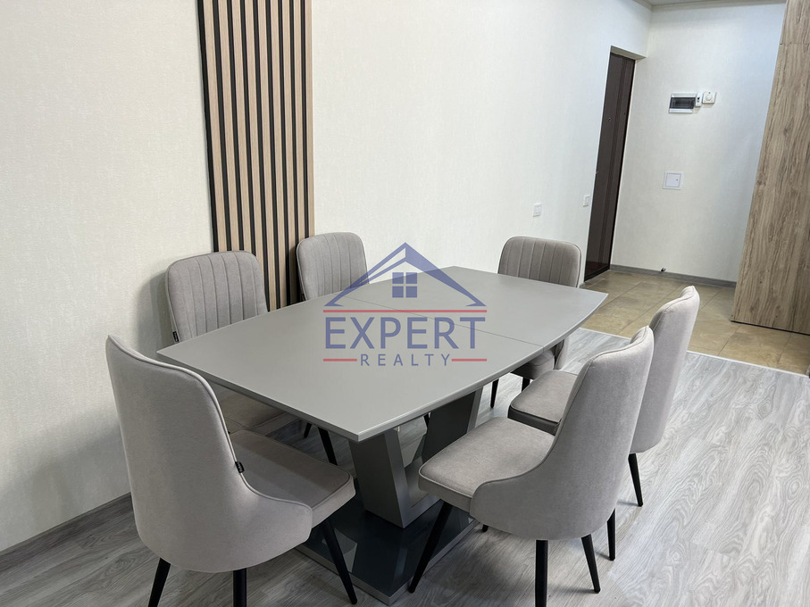 ԿԵՆՏՐՈՆ, ԱԲՈՎՅԱՆ ՓՈՂՈՑ, 3 ՍԵՆՅԱԿ