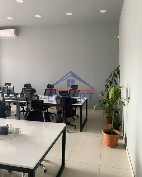 ԿԵՆՏՐՈՆ, ԾԻԾԵՌՆԱԿԱԲԵՐԴԻ ԽՃՈՒՂԻ, 243ՔՄ